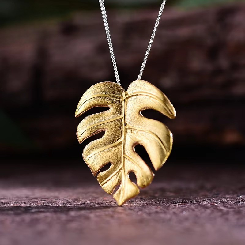 Prity Jewel Monstera Leaf Pendant – 925 Sterling Silver 18K Gold Plated Tropical Necklace Charm