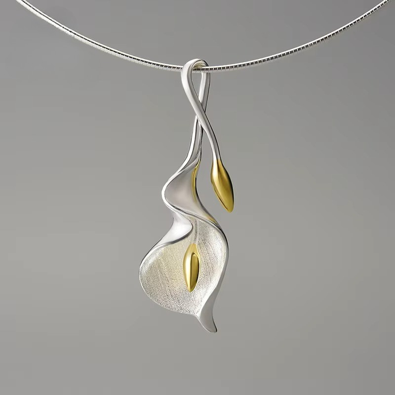 Prity Jewel Calla Lily Pendant Necklace – 925 Sterling Silver & Gold Accent Floral Necklace