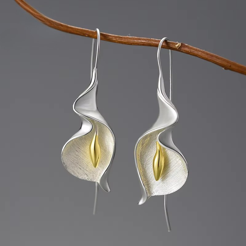 Prity Jewel Calla Lily Dangle Earrings – 925 Sterling Silver 18K Gold Plated Floral Drop Earrings