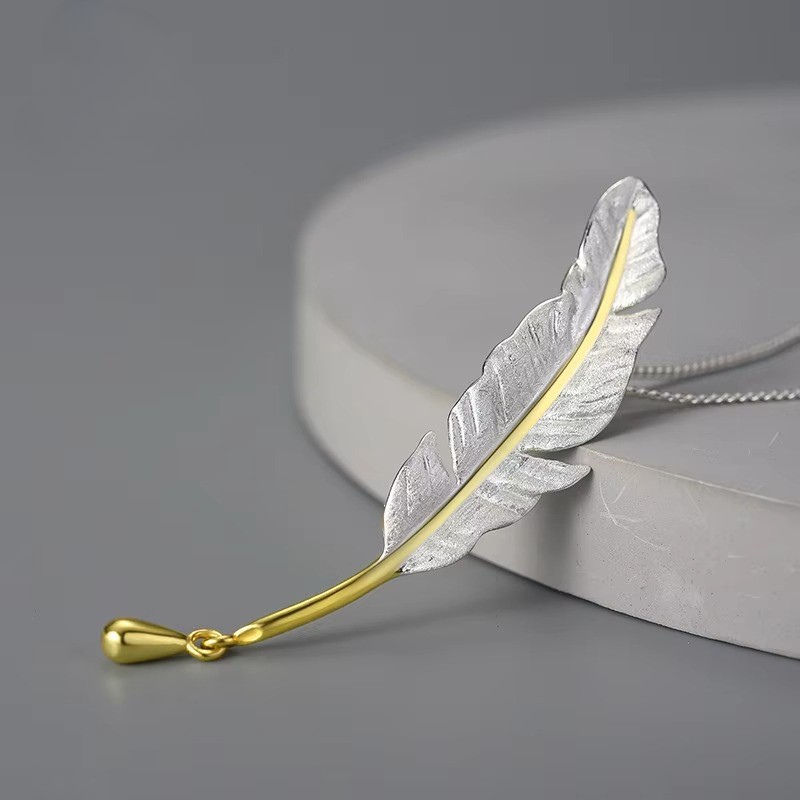 Prity Jewel Feather Pendant Necklace – 925 Sterling Silver & Gold Accent Vintage Feather Jewelry