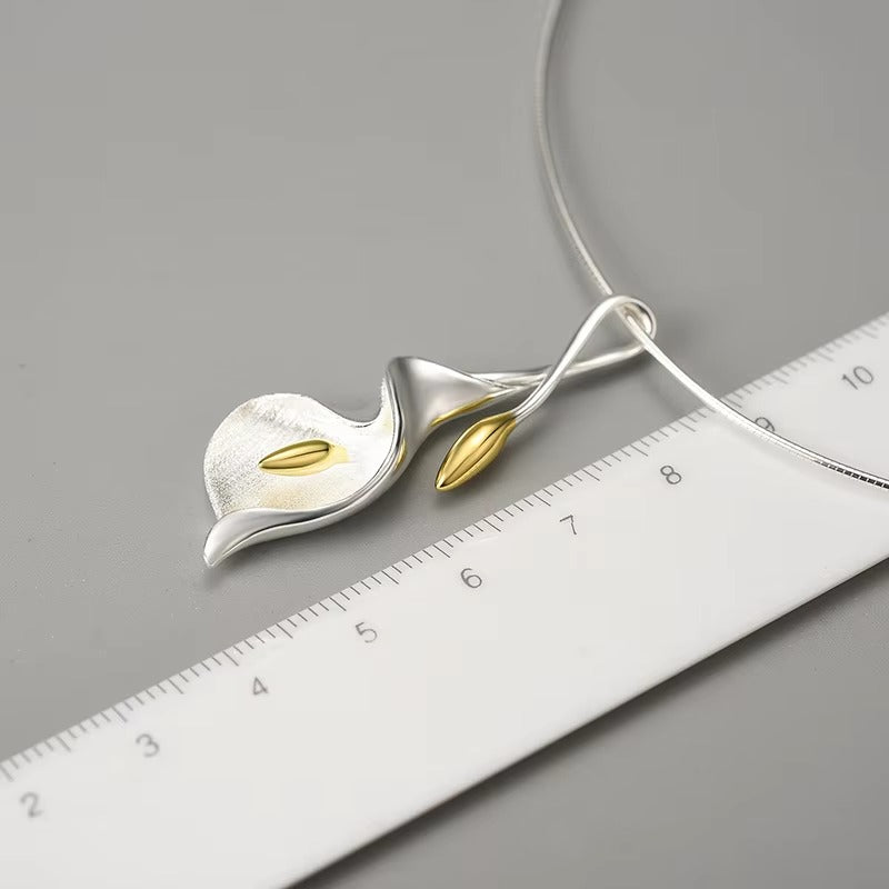 Prity Jewel Calla Lily Pendant Necklace – 925 Sterling Silver & Gold Accent Floral Necklace