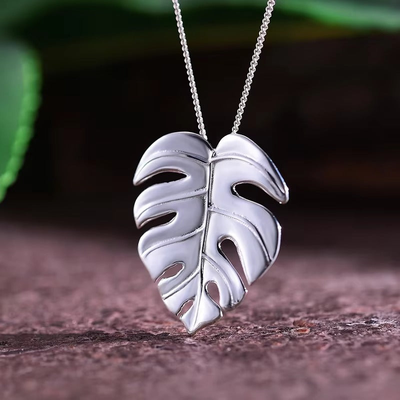 Prity Jewel Monstera Leaf Pendant – 925 Sterling Silver 18K Gold Plated Tropical Necklace Charm