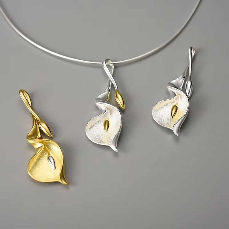 Prity Jewel Calla Lily Pendant Necklace – 925 Sterling Silver & Gold Accent Floral Necklace