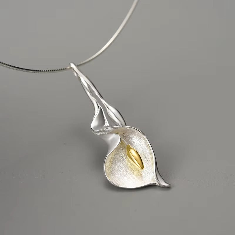 Prity Jewel Calla Lily Pendant Necklace – 925 Sterling Silver & Gold Accent Floral Necklace