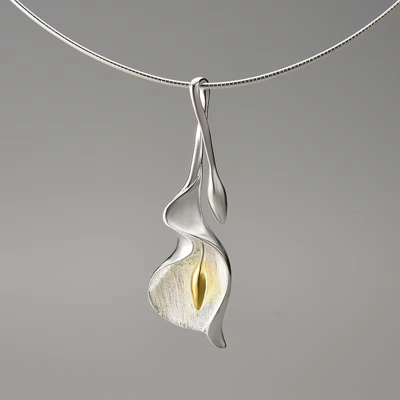 Prity Jewel Calla Lily Pendant Necklace – 925 Sterling Silver & Gold Accent Floral Necklace
